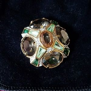 Fabulous Swarovski crystal rhinestone brooch